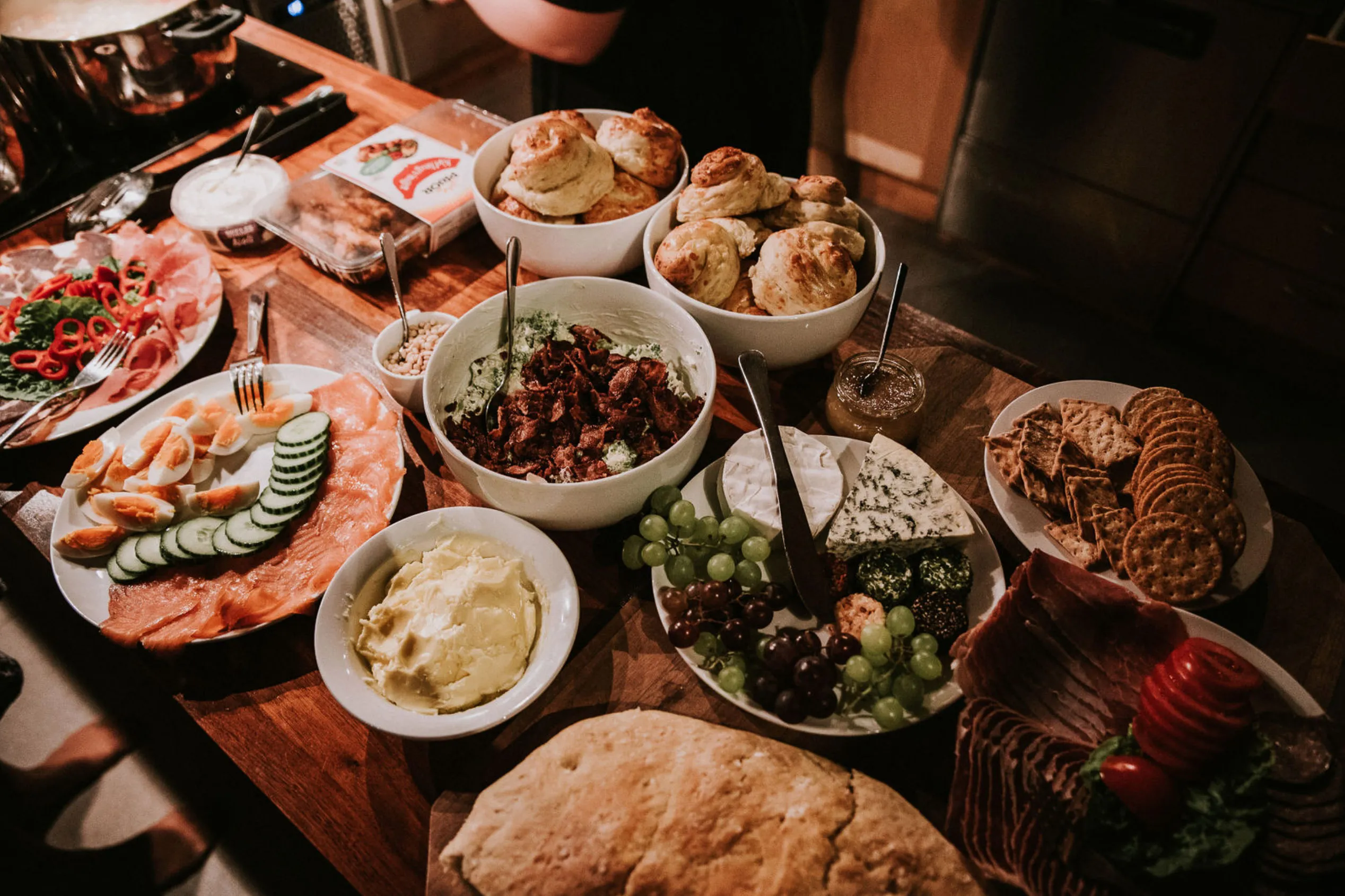Rikholdig buffet med lokale råvarer